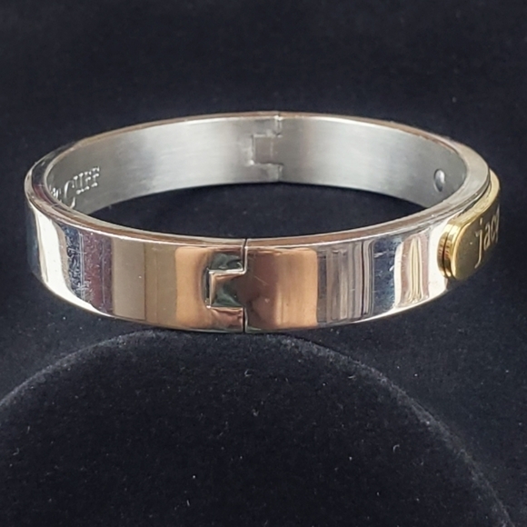 Jacqueline The Rustic Cuff Bracelet Shiny Silver Gold Tone Hinged ID ~6 7/8" - Picture 4 of 9